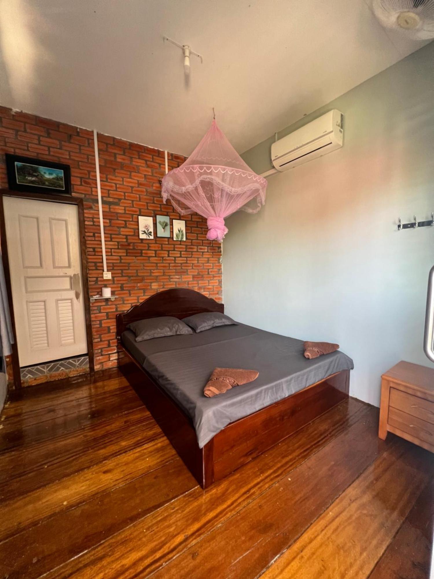 קו רונג סנלואם Ing Ing Guesthouse מראה חיצוני תמונה